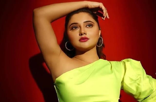 खुलकर जिंदगी जीती हैं R नाम की लड़कियां, नहीं करती किसी चीज की परवाह