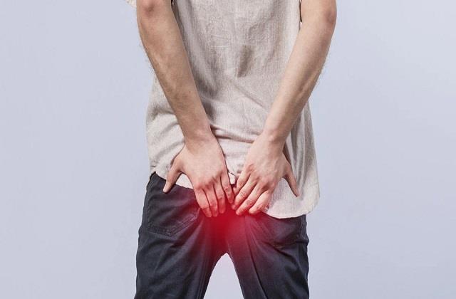 'छोटे वैद' ने बताया 20 साल पुरानी बवासीर का इलाज, इस पेड़ की छाल...