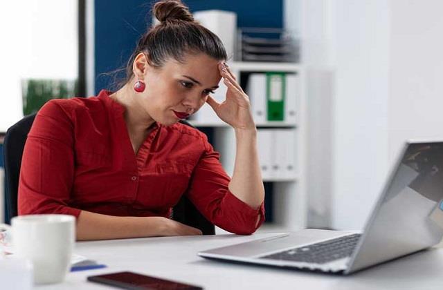 कारोबार पर लग गई है काली नजर? इन आसान उपायों से दूर करें नकारात्मकता