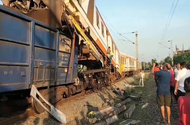 चीखने-चिल्लाने की आवाजें, चारों तरफ धुआं... मालगाड़ी के ऊपर पैसेंजर ट्रेन चढ़ने से हुआ भयानक हादसा