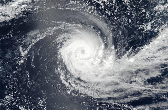 भारत से पहले श्रीलंका में चक्रवात ‘दितवाह’ का कहर: बाढ़-लैंडस्लाइड में 56 की मौत, हजारों बेघर