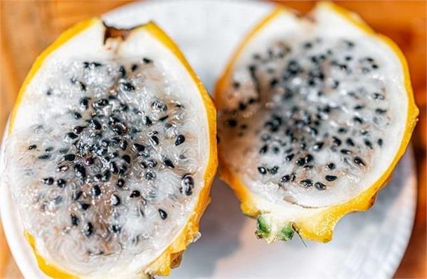 सिर्फ ये 1 फल ही Cholesterol का है काल! खाते रहे तो नहीं होगा Heart Stroke