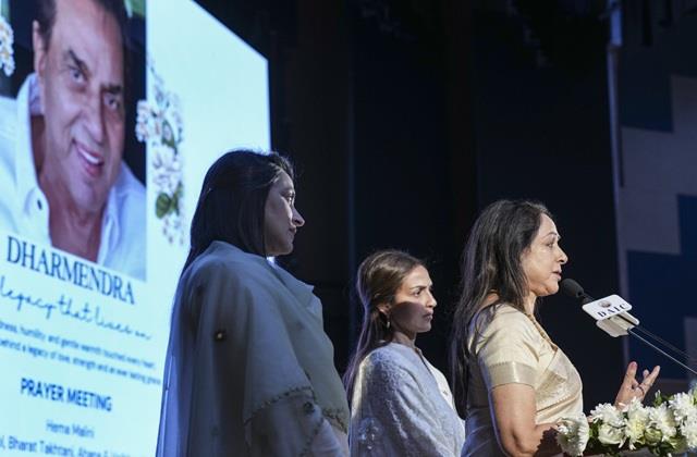 धर्मेंद्र की एक ख्वाहिश रह गई अधूरी, उनकी आखिरी इच्छा बताकर रो पड़ी हेमा मालिनी