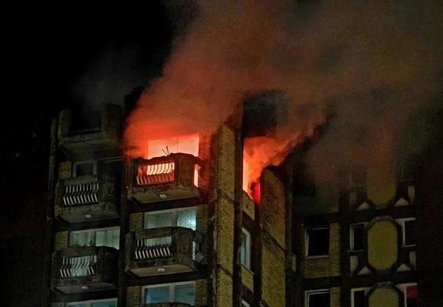 रिटायरमेंट होम में भीषण आग, आराम करते 16 बुजुर्गों की दर्दनाक मौत