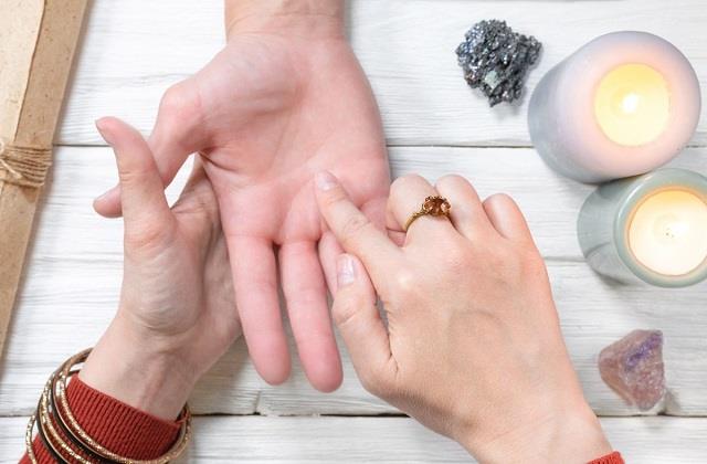 सीमियन लाइन का रहस्य, हाथ की यह रेखा दिलाती है सफलता और किस्मत