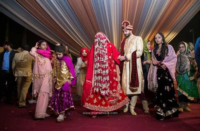 ना कोई जाएगा मैरीज हॉल में, ना बजेगा DJ... यहां शादियों में फिजूलखर्ची करने पर मिलेगी सजा