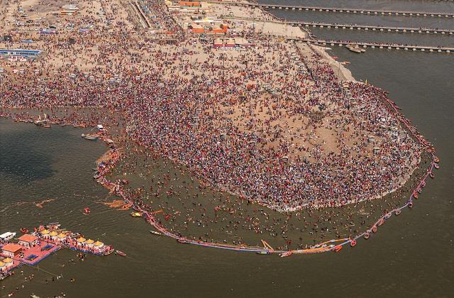 महाकुंभ में महास्नान का महारिकॉर्ड, इन देशों की आबादी के बराबर प्रायगराज में जुटे लोग