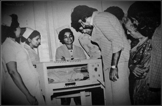 बिग बी ने दिखाई अभिषेक के जन्म की पहली तस्वीर, महानायक ने इस तरह किया था अपने बेटे का स्वागत