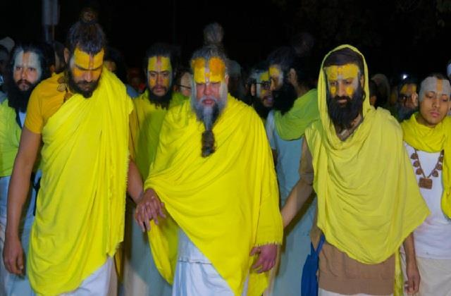 भक्तों से मिलने के लिए फिर यात्रा पर निकले प्रेमानंद महाराज, पर अब बदल गया है रूट और समय