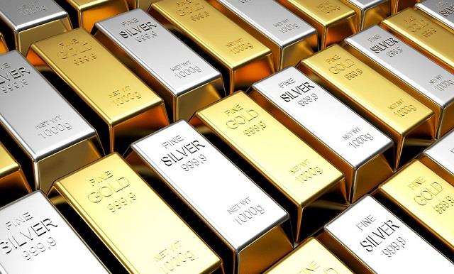 सोने-चांदी के दाम में गिरावट, जानिए आज के ताजा रेट