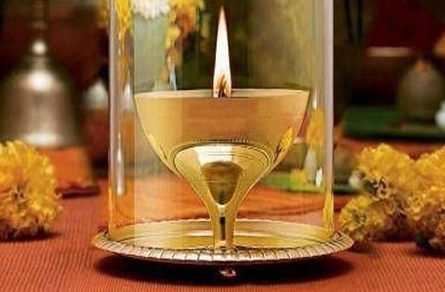 नवरात्रि में गलती से बुझ जाए अखंड ज्योत तो डरे नहीं करें ये काम, जानिए कुछ खास नियम