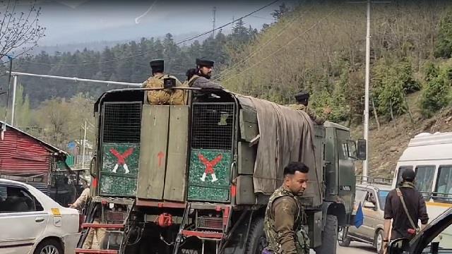 Pahalgam Attack: हेलमेट पर कैमरा, हाथ में बंदूक, पूरे खूनी खेल को कैमरे में कैद कर रहे थे आतंकी