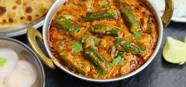 घर पर बनाएं ये झटपट और टेस्टी दही भिंडी, बस इन 5 स्टेप में