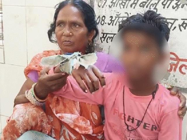 'पाकिस्तान मुर्दाबाद' का नारा लगाने पर 8 साल के बच्चे पर चाकू से हमला