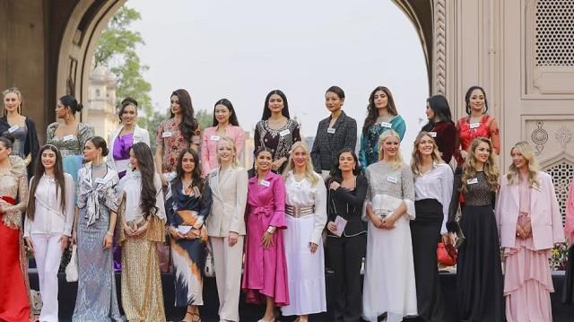 Miss World फिनाले के लिए फाइनलिस्ट पहनेंगी खास ड्रेस, 723 कारीगरों ने एक महीने में बनाई हाथों से