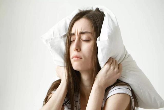 क्या हो अगर आप 3 दिन तक ना सोये? नींद की कमी भी ले सकती है आपकी जान