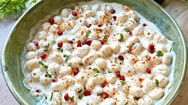 स्वाद और सेहत से भरपूर मखाने का रायता, फटाफट बनाएं यह आसान रेसिपी