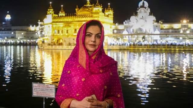 अमृतसर पहुंचीं Nita Ambani, गोल्डन टेंपल में कड़ी सुरक्षा के बीच टेका माथा