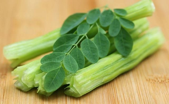 इन 4 लोगों के लिए वरदान से कम नहीं हैं इस हरी पत्तेदार सब्जी के पत्ते