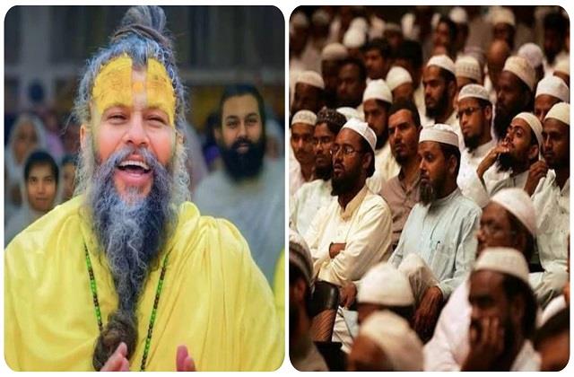 प्रेमानंद महाराज जी के प्रेम में डूबा पाकिस्तान, कर रहा सिर्फ उनकी ही बातें !