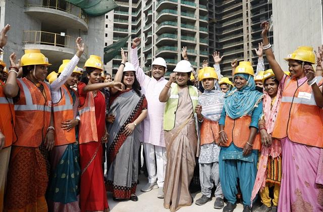 काम के बीच मजदूरों को मिलेगा 3 घंटे का 'हीट ब्रेक', Labour Day पर हुआ ऐलान