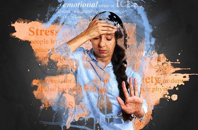 बेचैनी है Anxiety का सबसे बड़ा लक्षण, सिर्फ संयम और समझदारी से ही होगा इसका इलाज