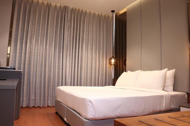 वृंदावन होटल रूम में मिला Hidden Camera! वृंदावन घूमने आए शख्स का दावा सुनकर हो जाएंगे दंग