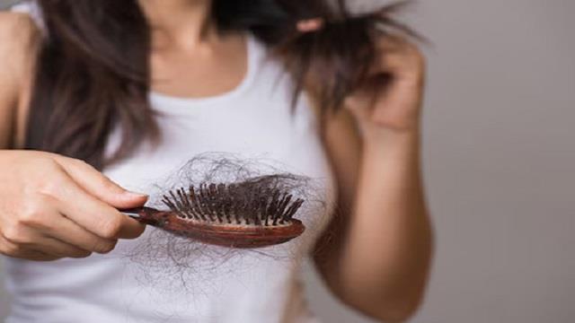 हेयर फॉल का 100% पक्का इलाज, डॉक्टर की 3 टिप्स से मिलेगा फायदा, काले-घने होंगे बाल