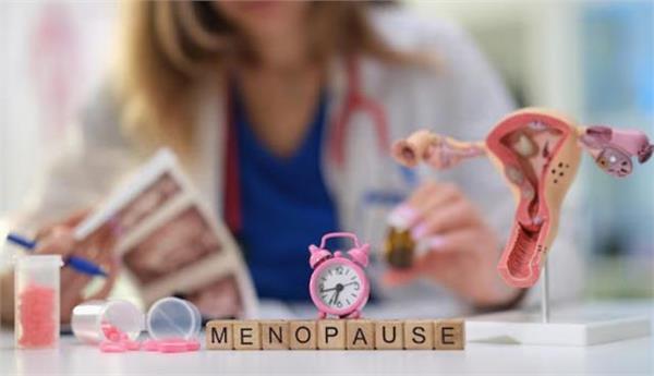 Menopause को समझेंः लक्षण-कारण और इलाज, खान-पान का परहेज सबसे जरूरी