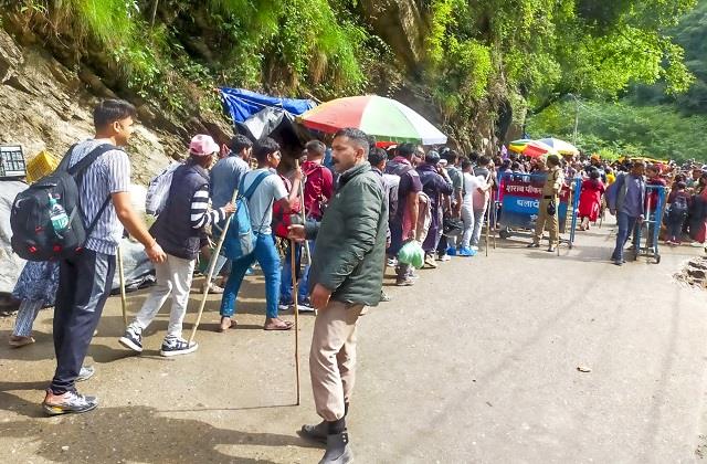 फिर शुरू हुई केदारनाथ धाम यात्रा, पैदल यात्री पहले जरूर जान लें ये जरूरी बात