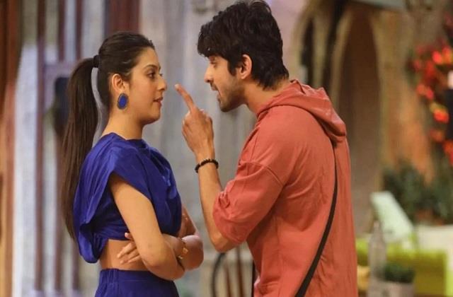 फिर एक दूसरे के करीब आए  Ex Lovers अभिषेक और ईशा, लोग बोले- फिल्म सैयारा का है असर