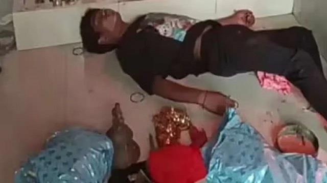 मंदिर में चोरी की फिर वहीं सो गया चोर, सुबह आंख खुली तो सामने थी पुलिस