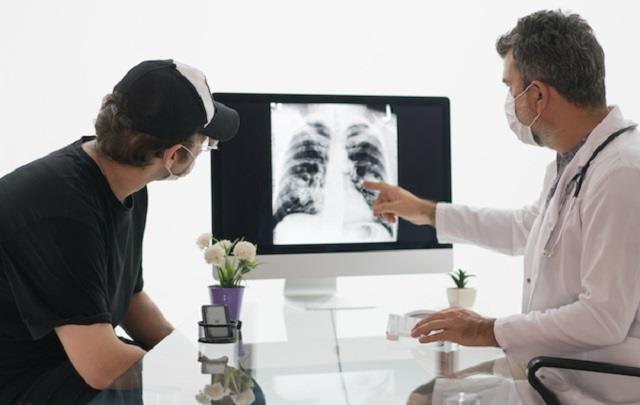 21% लंग कैंसर मरीज 50 साल से कम उम्र के, ये है कारण