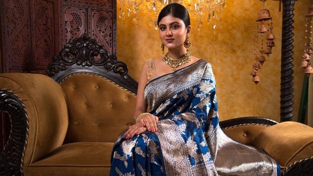 इतिहास के पन्नों से कैसे बनी बनारसी सिल्क साड़ी भारत की शान?