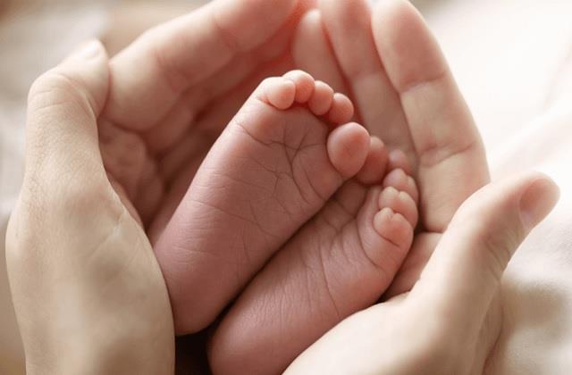 बच्चे पैदा करो और अमीर हो जाओ... यहां मिल रहा मां बनने के लिए खूब सारा पैसा