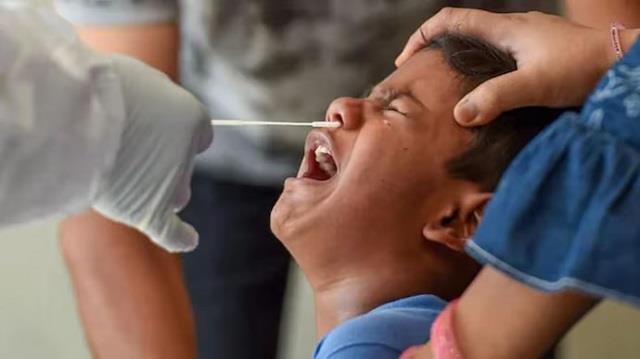 गुजरात में रहस्यमयी वायरस का कहर, अब तक तीन बच्चों की मौत, ICMR की टीम जांच में जुटी
