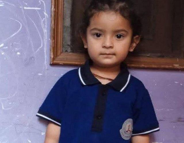 जिस बस में रोज स्कूल जाती थी 4 साल की बच्ची, उसी ने कुचल डाला मासूम काे