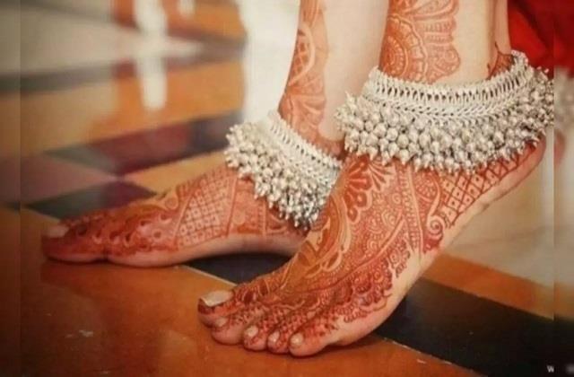 ट्रेंड में हैं घुंघरू वाली पायल, होने वाली दुल्हन को जरूर पसंद आएंगे ये डिजाइन