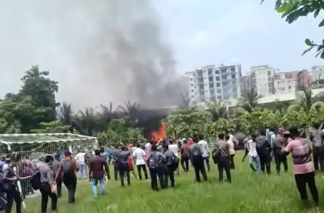 एक और बड़ा प्लेन हादसा, स्कूल के उपर क्रैश हुआ एयरफोर्स का फाइटर जेट