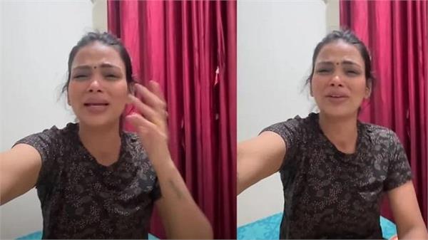 Payal Malik की बर्तन धोकर छूटी जान, काली माता पर वीडियो से पहले भी रही कई सवालों के घेरे में