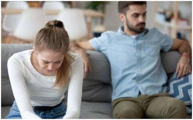 ये तीन बातें अपने पार्टनर से कभी न बोलना, रिश्ते में घोल देती हैं जहर
