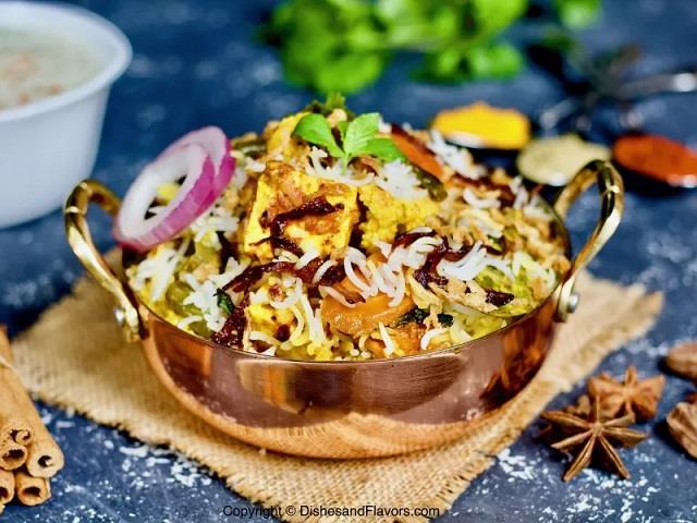बारिश में लुफ्त उठाएं स्वाद से भरपूर वेज बिरयानी का, नोट कर ले रेसिपी