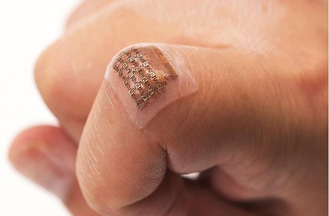 BP चेक करने के लिए अब नहीं उठानी पड़ेगी मशीन, ये डिवाइस पहले ही बजा देगी खतरे की घंटी