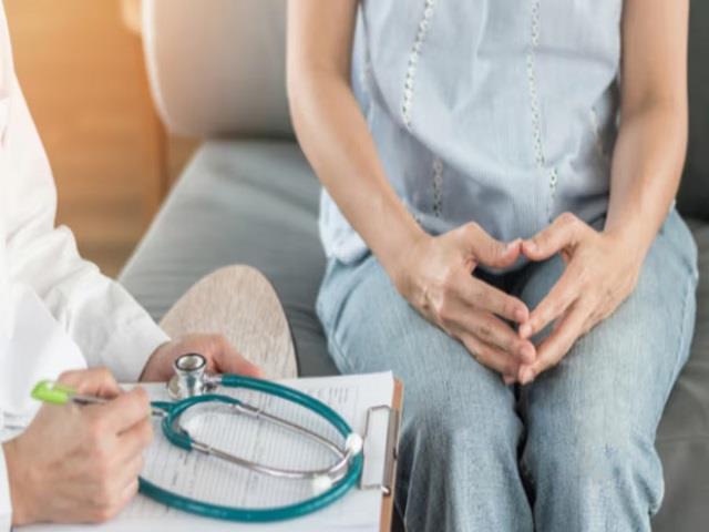 शरीर छोड़कर भागेगा Cancer, 30 साल से बीमारी का इलाज ढूंढ रहे Doctor ने बताई 6 चीजें