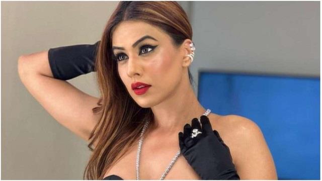 निया शर्मा कैसे करती हैं डार्क सर्कल्स का इलाज? जानिए उनका घरेलू नुस्खा, जो महंगी क्रीम्स पर भी भारी है