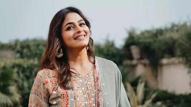 शिल्पा शिरोडकर की कार का हुआ जबरदस्त एक्सीडेंट, तस्वीरें देख कांप उठेंगे आप