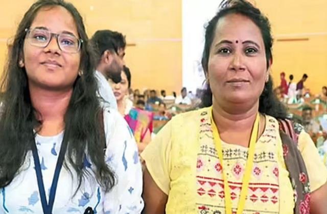 मां- बेटी की जोड़ी का कमाल ! एक साथ पास की NEET परीक्षा अब साथ ही बनेंगी डॉक्टर