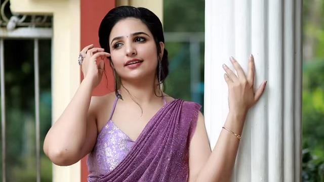 ‘वो मुझे होटल में बुलाता था…’, युवा नेता पर उत्पीड़न का आरोप, कौन हैं ये एक्ट्रेस रिनी एन जॉर्ज?