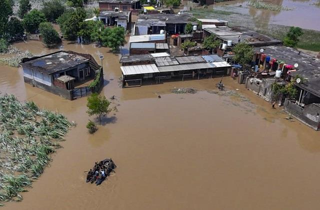 Pray  For Punjab :बह गई सड़कें और डूब गए घर,  बाढ़ से पंजाब में मची हाहाकार