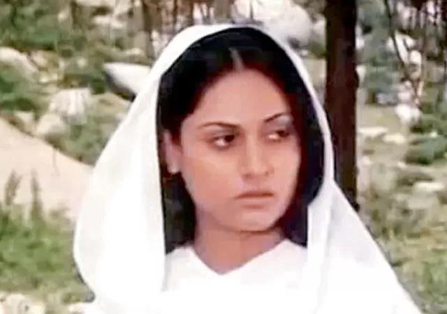 जया बच्चन ने शोले में क्यों बाेले थे सबसे कम डायलॉग? 50 साल बाद पता पता चली सच्चाई